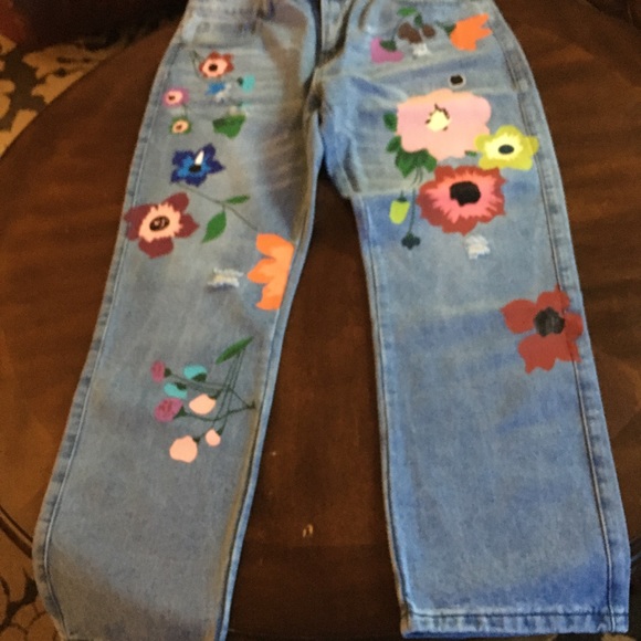 Boutique hand painted jeans - Picture 2 of 3